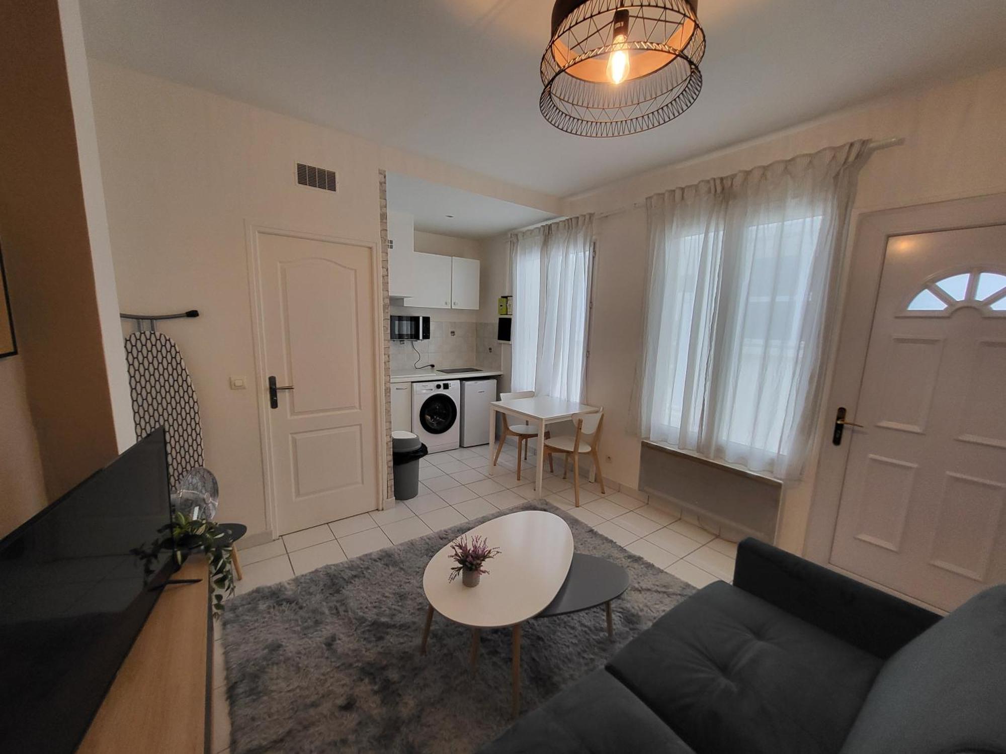 Appartement Spacieux 28M2 Avec Chambre Separee Issy-les-Moulineaux Bagian luar foto